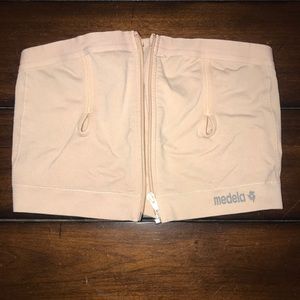 Medela Hands Free Pumping Bra